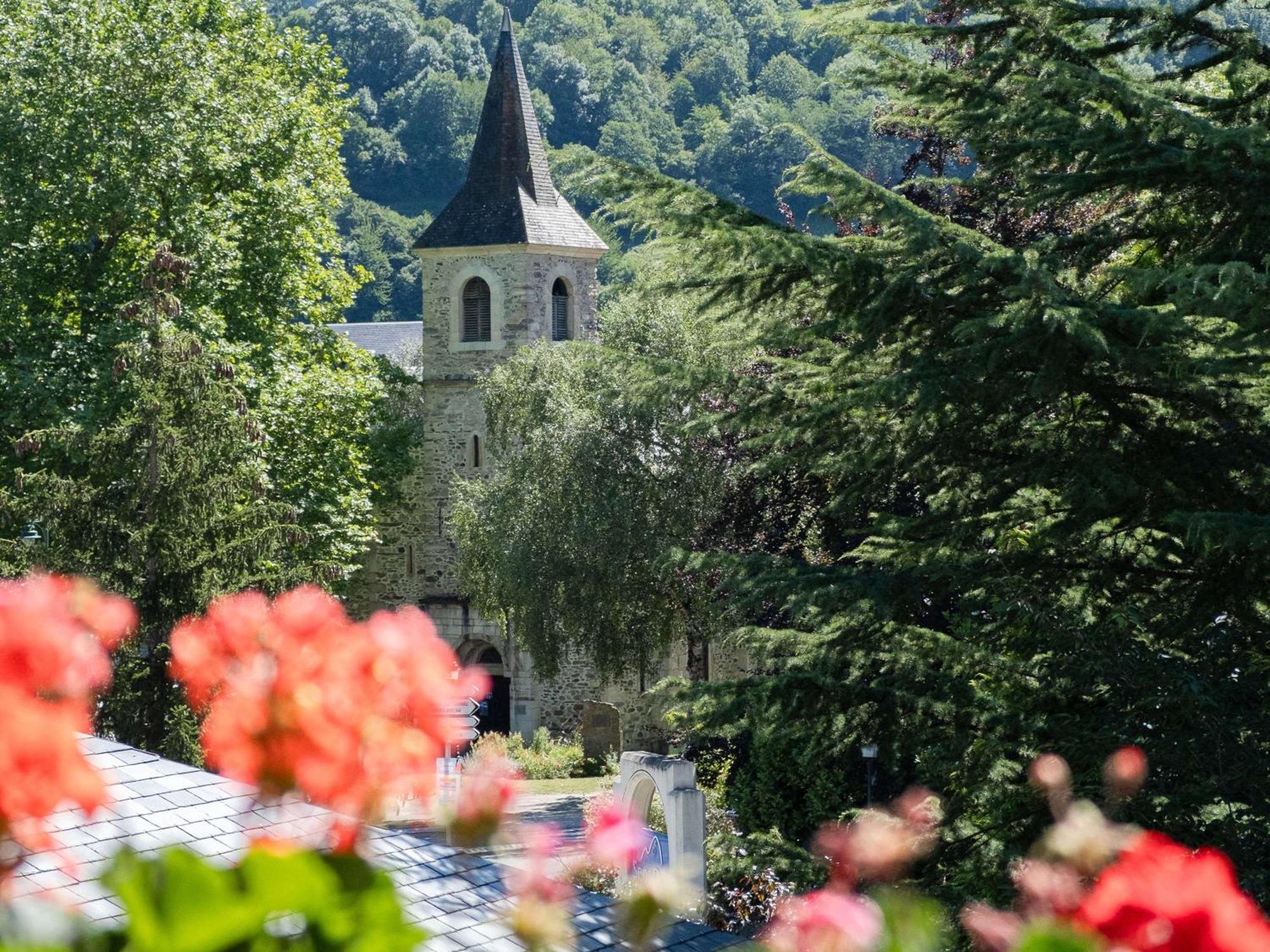 Mercure Saint-Lary Exteriör bild